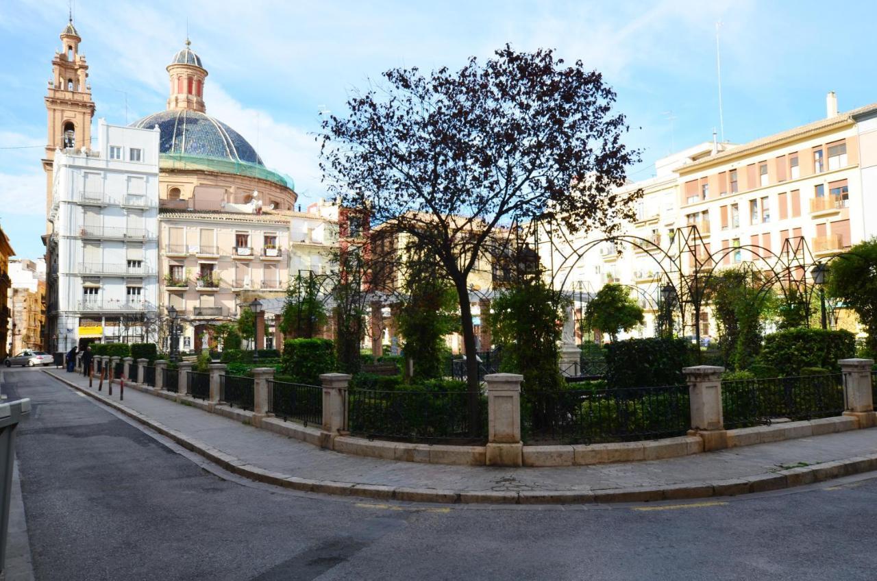 City Center Apartment Valencia Buitenkant foto