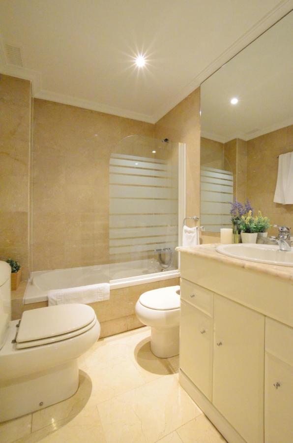 City Center Apartment Valencia Buitenkant foto